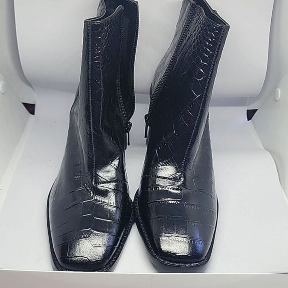 Gibson Latimer Vina Leather Croc Embossed Block Heel Ankle Boots Size 7 NNB